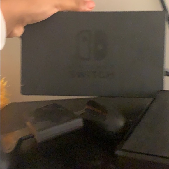 Nintendo switch - Picture 5 of 5